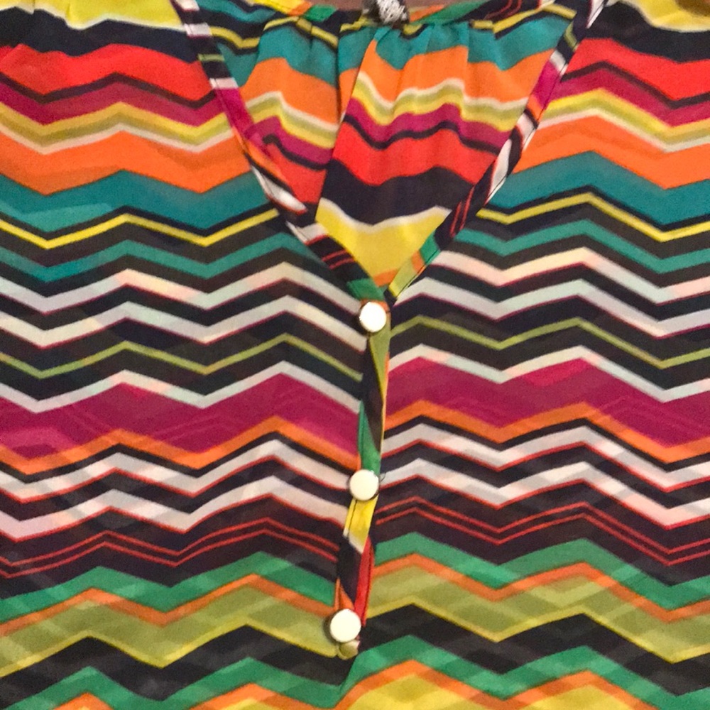 Multi-colored Chevron Top - Picture 2 of 8